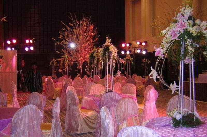 Vits Hotel Pune Restaurant foto