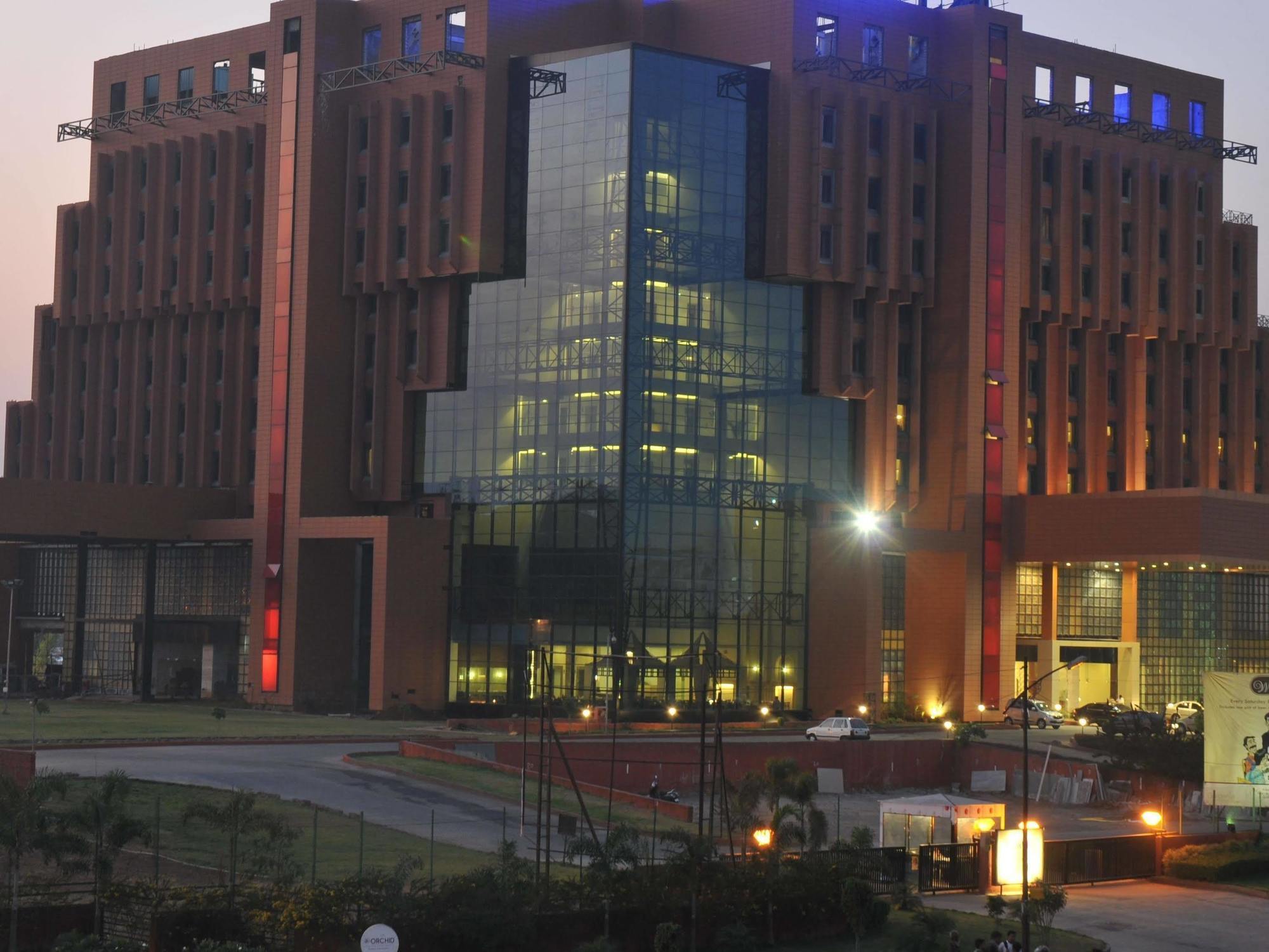 Vits Hotel Pune Exterior foto